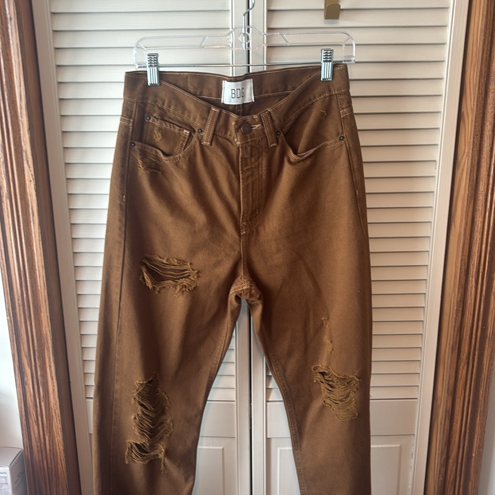 BDG High Rise Distressed Jeans in Rust - Picture 4 of 6